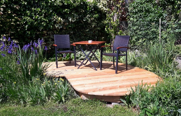 Freisitz Teich Ferienhaus am Weinberg